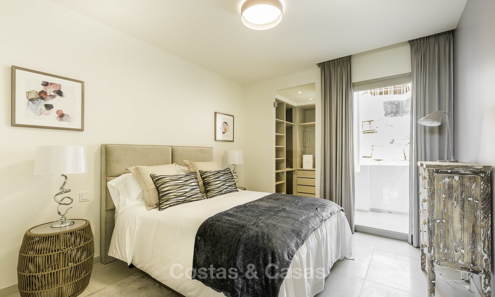 Beaux appartements de luxe à vendre dans un complexe exclusif à Nueva Andalucia - Marbella avec vue sur le golf et la mer 12471