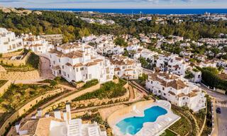 Beaux appartements de luxe à vendre dans un complexe exclusif à Nueva Andalucia - Marbella avec vue sur le golf et la mer 31950 