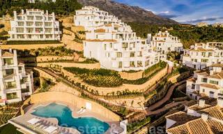 Beaux appartements de luxe à vendre dans un complexe exclusif à Nueva Andalucia - Marbella avec vue sur le golf et la mer 31952 