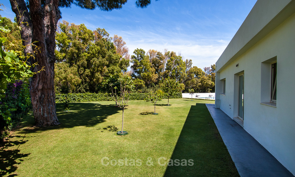 Villa moderne à vendre près de la plage et golf à Marbella - Estepona 4282
