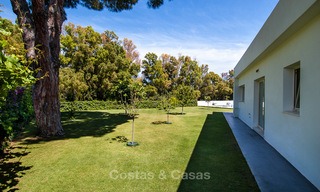 Villa moderne à vendre près de la plage et golf à Marbella - Estepona 4282 