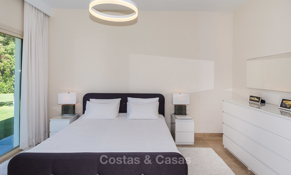 Villa moderne à vendre près de la plage et golf à Marbella - Estepona 4294