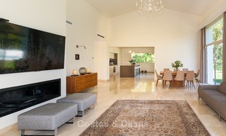 Villa moderne à vendre près de la plage et golf à Marbella - Estepona 4298 