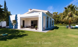 Villa moderne à vendre près de la plage et golf à Marbella - Estepona 4299 