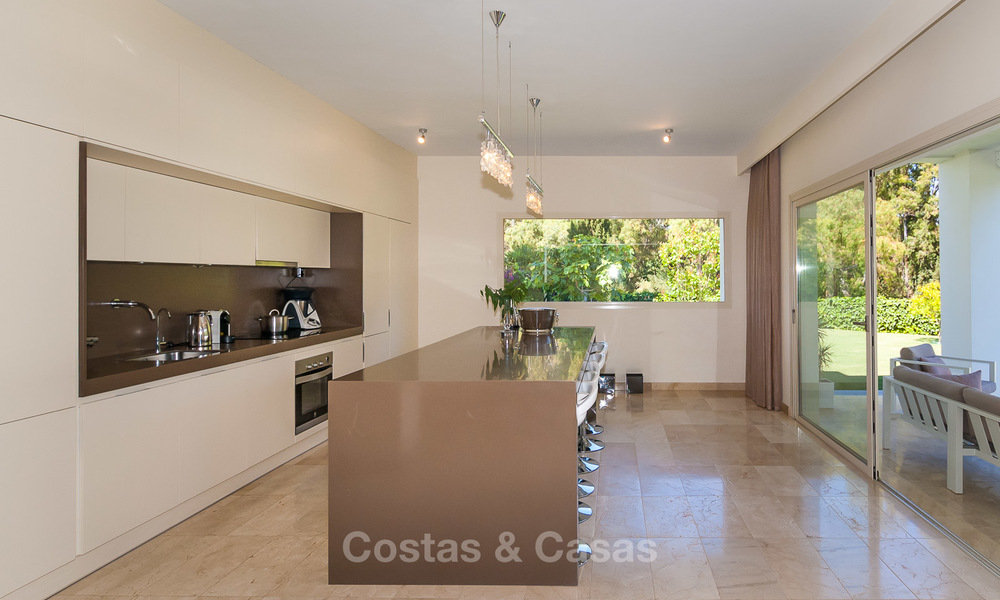 Villa moderne à vendre près de la plage et golf à Marbella - Estepona 4300