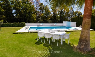 Villa moderne à vendre près de la plage et golf à Marbella - Estepona 4303 