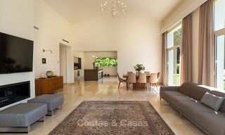 Villa moderne à vendre près de la plage et golf à Marbella - Estepona 4305 