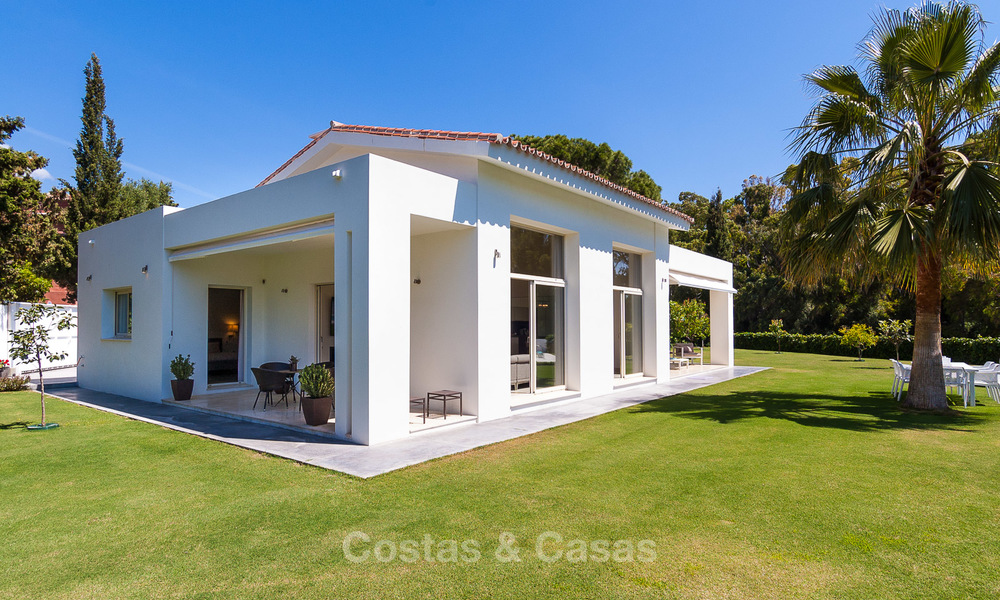 Villa moderne à vendre près de la plage et golf à Marbella - Estepona 4306