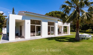 Villa moderne à vendre près de la plage et golf à Marbella - Estepona 4307 