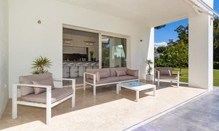 Villa moderne à vendre près de la plage et golf à Marbella - Estepona 4313 