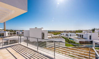 Offre spéciale! Villas de luxe, spacieuses et modernes avec de magnifiques vues sur mer à vendre dans un nouveau développement - entre Marbella et Estepona 32053 