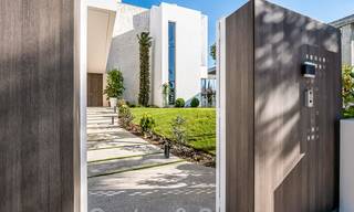Belles villas modernes et contemporaines à vendre dans un nouveau projet de boutique entre Estepona et Marbella 19671 