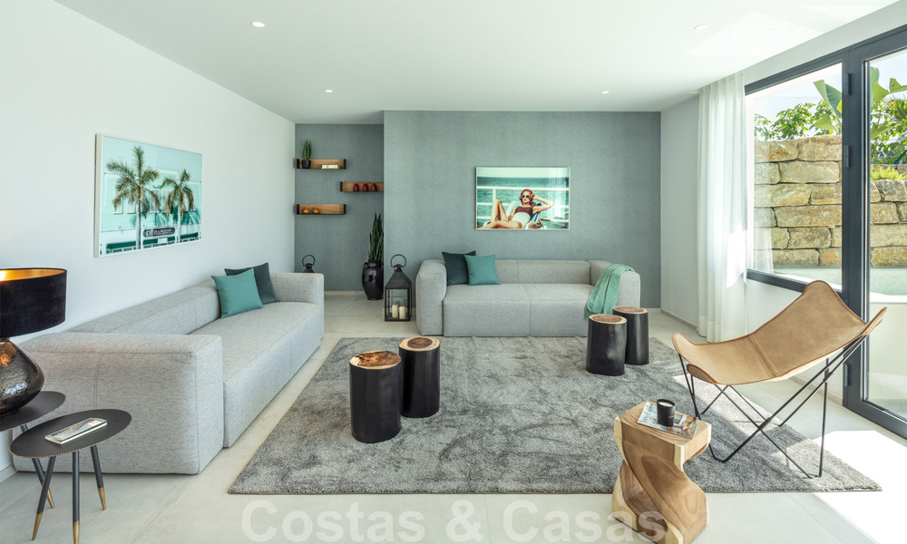 Nouvelles villas modernes de luxe à vendre sur un terrain de golf du New Golden Mile, Marbella - Estepona 32939