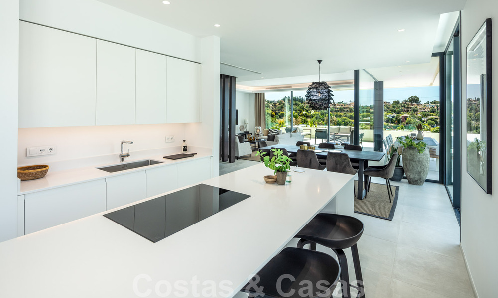 Nouvelles villas modernes de luxe à vendre sur un terrain de golf du New Golden Mile, Marbella - Estepona 32941