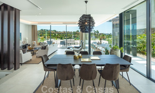 Nouvelles villas modernes de luxe à vendre sur un terrain de golf du New Golden Mile, Marbella - Estepona 32944 
