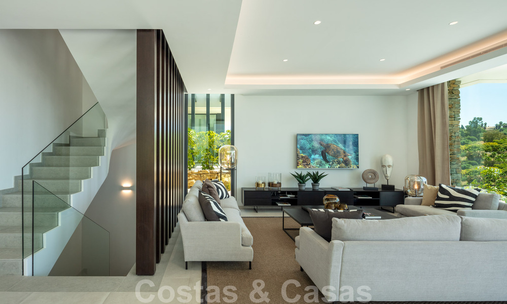 Nouvelles villas modernes de luxe à vendre sur un terrain de golf du New Golden Mile, Marbella - Estepona 32947