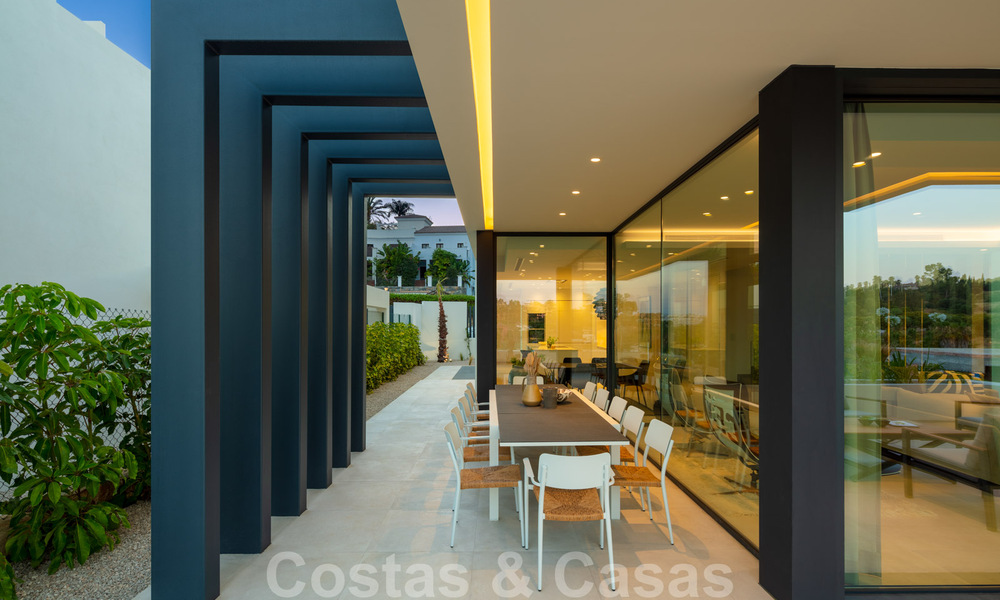 Nouvelles villas modernes de luxe à vendre sur un terrain de golf du New Golden Mile, Marbella - Estepona 32954
