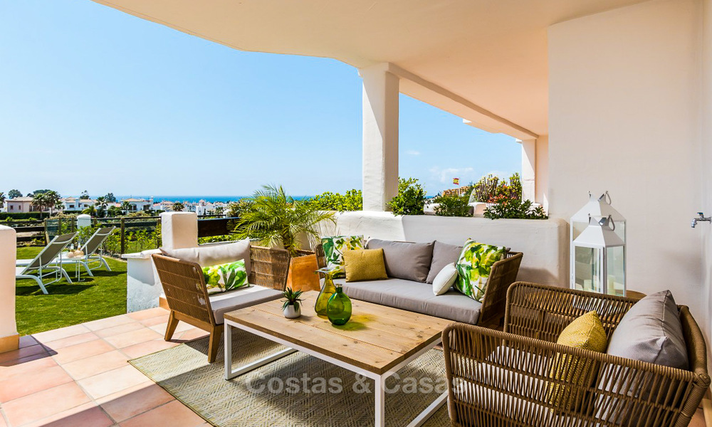 Bonne affaire ! Appartements et maisons à vendre dans un complexe de golf de style méditerranéen, entre Marbella et Estepona 4470