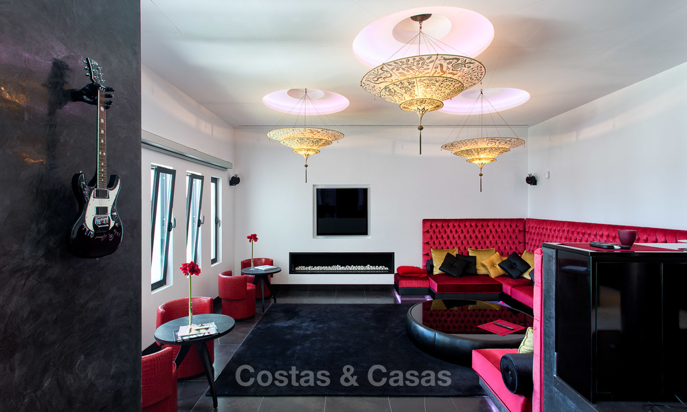 Villa moderne, très exclusive et majestueuse avec de superbes vues sur mer à vendre, Golden Mile, Marbella 4533