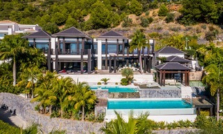 Villa moderne, très exclusive et majestueuse avec de superbes vues sur mer à vendre, Golden Mile, Marbella 4558 
