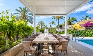 Villa de luxe haut de gamme de style classique avec vue mer à vendre sur le Golden Mile, Marbella 4584 