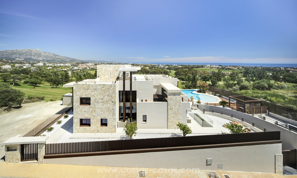 Villa de luxe spectaculaire et moderne à vendre, directement sur un golf, avec vue panoramique sur mer, Benahavis - Marbella 4760