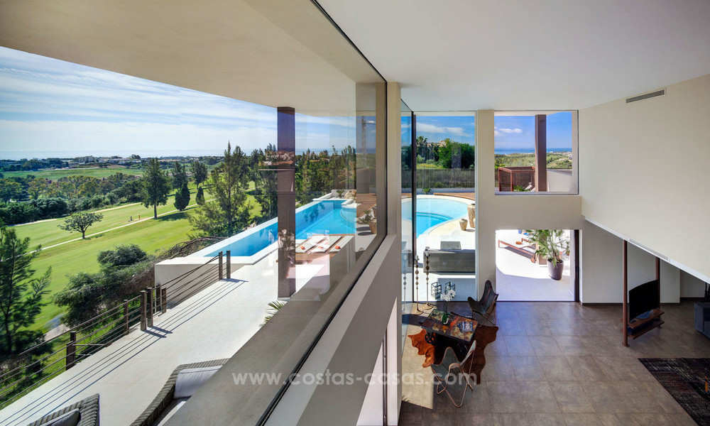 Villa de luxe spectaculaire et moderne à vendre, directement sur un golf, avec vue panoramique sur mer, Benahavis - Marbella 4771