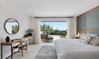 Villa de luxe rénovée dans un style andalou avec vue mer à vendre, Elviria, Est de Marbella 4785 