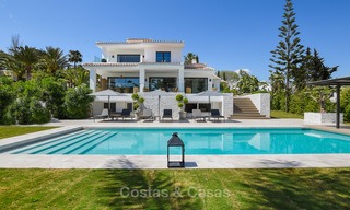 Villa de luxe rénovée dans un style andalou avec vue mer à vendre, Elviria, Est de Marbella 4792 