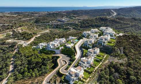 Appartements de luxe modernes à vendre dans un nouveau projet avec vues mer spectaculaires à Benahavis, Marbella 804266