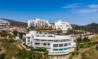 Appartements de luxe modernes et contemporains avec vue imprenable sur mer à vendre, à quelques minutes en voiture du centre de Marbella. 38332 