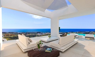 Nouvelles villas modernes et contemporaines à vendre, vue panoramique sur mer, sur le New Golden Mile entre Marbella et Estepona 5104 