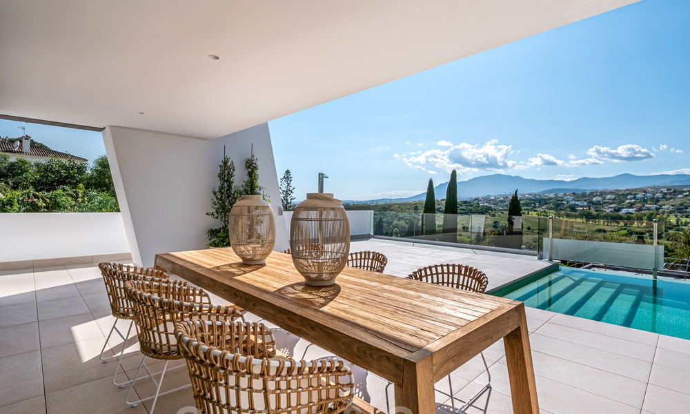 Villas de luxe modernes et exclusives à vendre sur le New Golden Mile entre Marbella et Estepona 25344