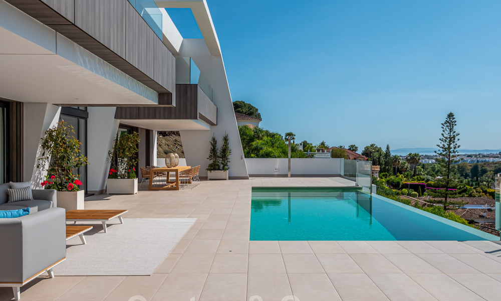 Villas de luxe modernes et exclusives à vendre sur le New Golden Mile entre Marbella et Estepona 25348