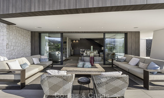 Villa de luxe de style contemporain à vendre, avec vue sur le golf - Nueva Andalucía, Marbella 15579 