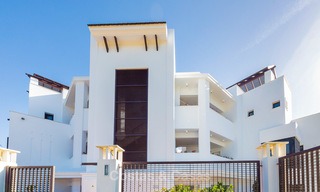 Appartements, première ligne de plage, récemment rénovés, Casares, Costa del Sol 5305 