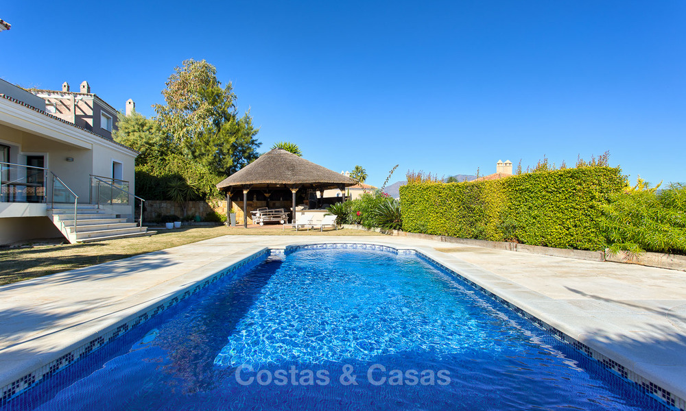 Belle villa rénovée avec vue sur mer à vendre à La Duquesa, Manilva, Costa del Sol 5539