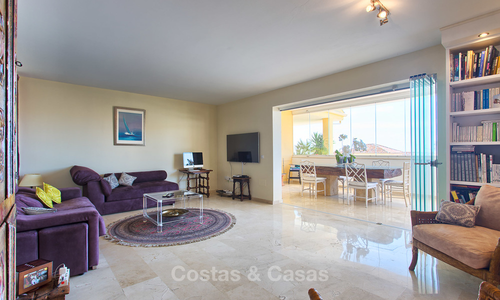 Penthouse de luxe, très spacieux et confortable à vendre au centre d'Estepona 5635