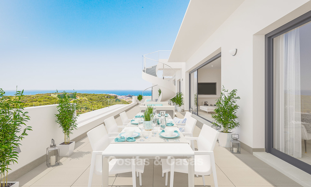 Nouveaux appartements de golf et maisons de ville avant-gardistes à vendre, vues imprenables sur la mer, Casares, Costa del Sol 5725