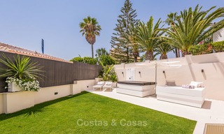 Villa en première ligne de plage à vendre à Marbella avec vue sur mer 5764 