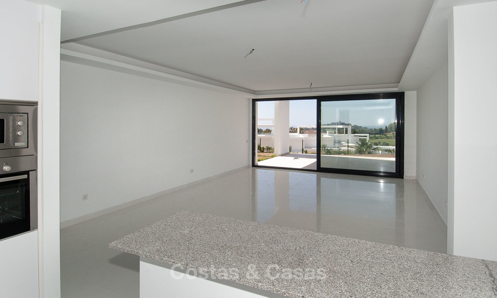 Nouvel appartement moderne avec vue sur le golf, la montagne et la mer à vendre à Benahavis - Marbella 5804