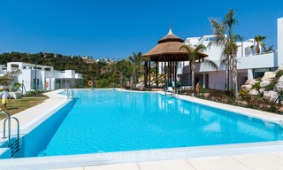 Nouvel appartement moderne avec vue sur le golf, la montagne et la mer à vendre à Benahavis - Marbella 5824 