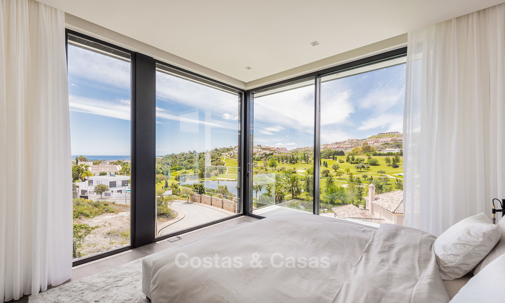 Villa spectaculaire haut de gamme à vendre, clé en main, avec vue panoramique sur la mer, le golf et la montagne, Benahavis - Marbella 5860