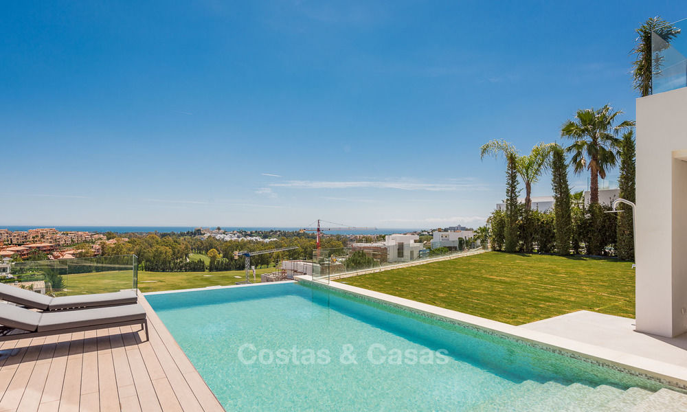 Villa de luxe haut de gamme à vendre, clé en main, avec vue panoramique sur la mer, le golf et la montagne, Benahavis - Marbella 5875