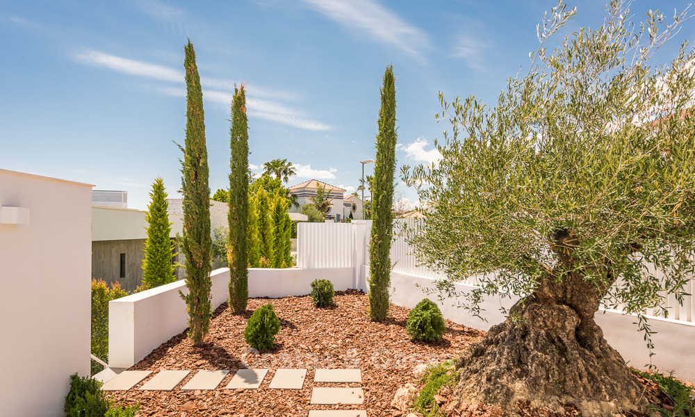 Villa de luxe haut de gamme à vendre, clé en main, avec vue panoramique sur la mer, le golf et la montagne, Benahavis - Marbella 5878