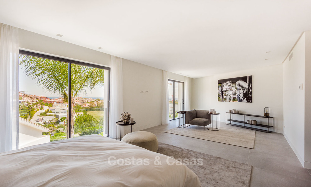 Villa de luxe haut de gamme à vendre, clé en main, avec vue panoramique sur la mer, le golf et la montagne, Benahavis - Marbella 5888