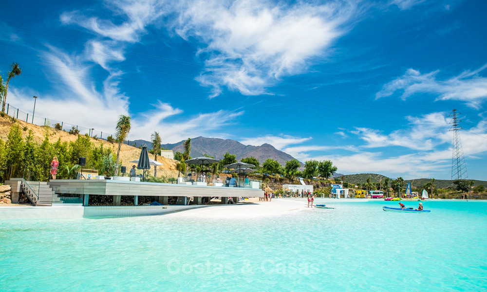 Appartements modernes de luxe à vendre, dans un complexe exclusif avec lagon privé, Casares - Costa del Sol 5934