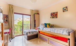 Spacieux penthouse à vendre, côté plage, dans un complexe de luxe, Elviria, Marbella 6008 