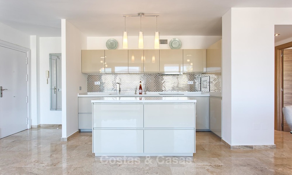 Appartement confortable et lumineux à vendre, récemment rénové, Nueva Andalucía, Marbella 6050