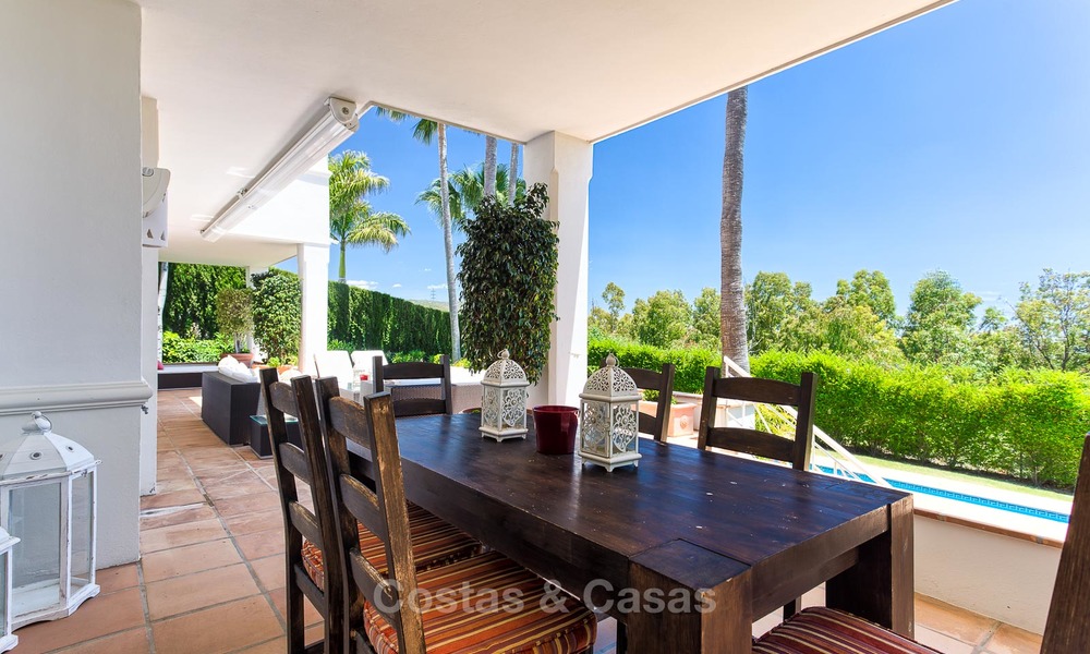 Villa de style andalou à vendre avec une vue magnifique sur la mer, près du golf et de la plage, Marbella 6065